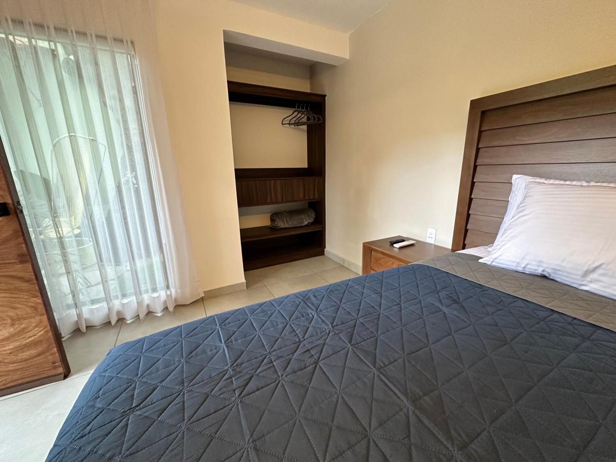 Hotel Boutique Villa Escondida, A Pasos De Lo Mejor En Tlaquepaque Buitenkant foto
